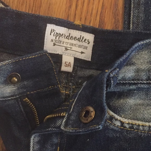 Size 5 girls distressed jeans - Picture 3 of 6